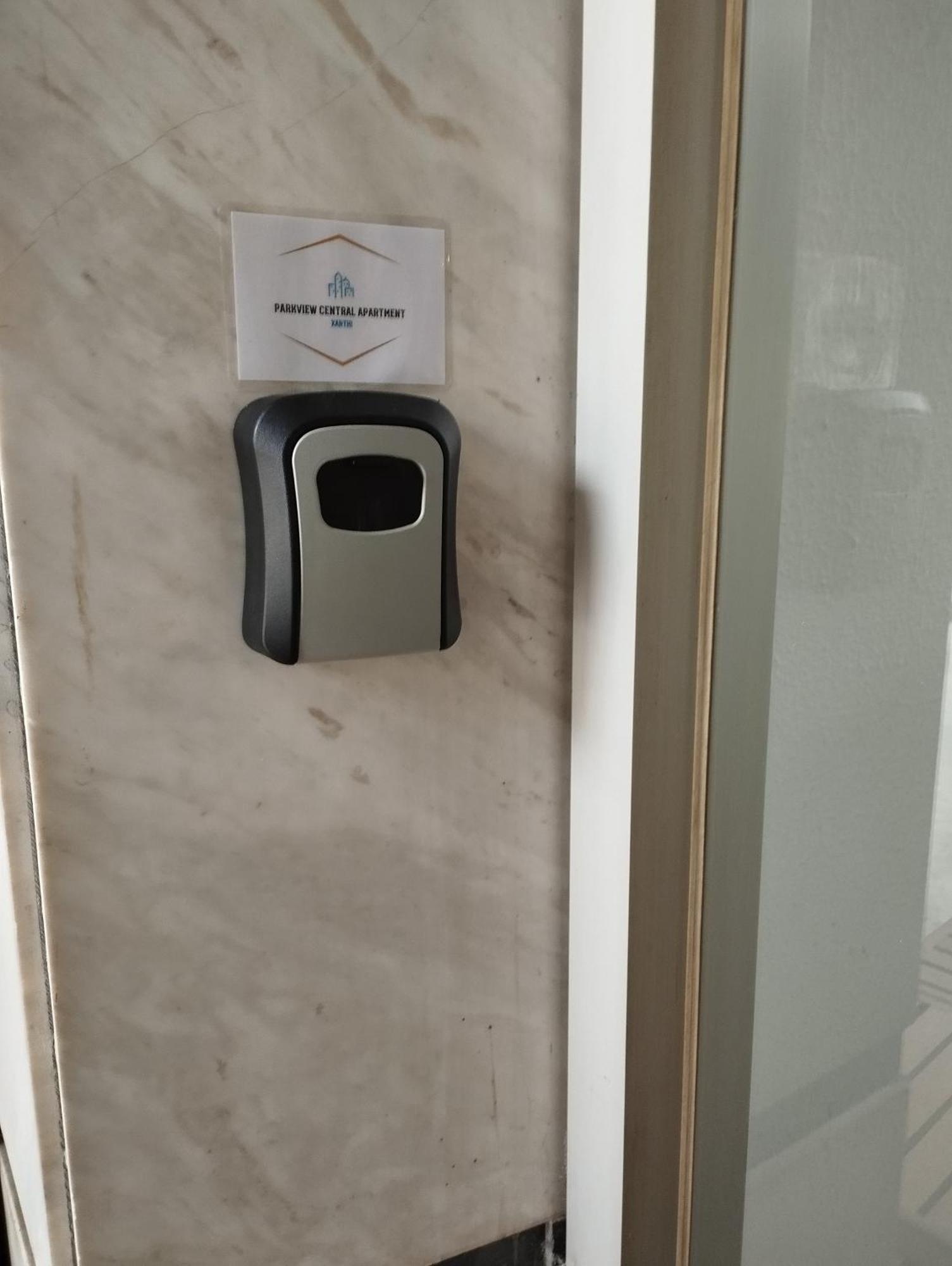 Parkview Central Apartment - クサンチ エクステリア 写真
